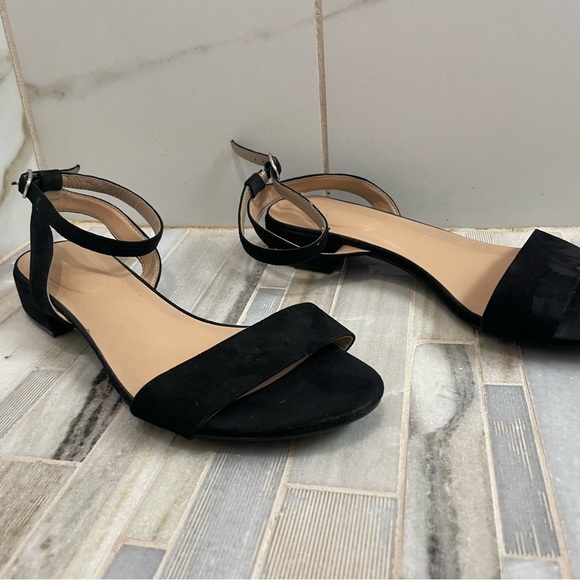 Elegant Black Women's Sandals block heel sz 8 - Picture 5 of 12